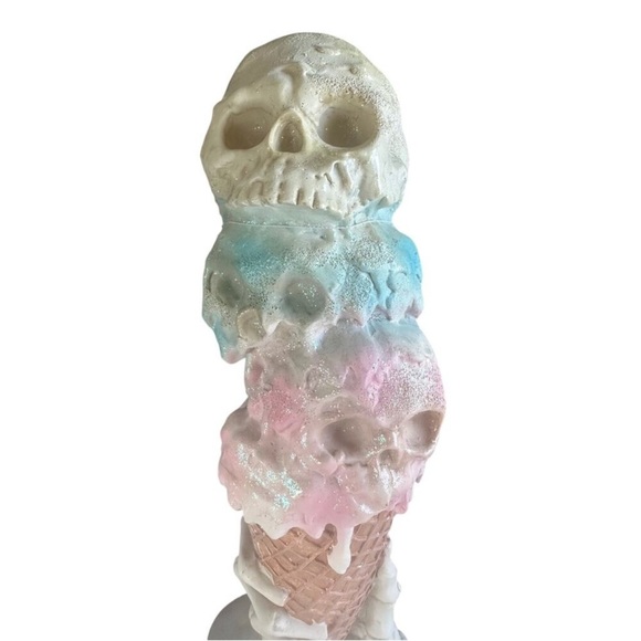 Halloween SUMMERWEEN Ice Cream Skulls Skeleton Hands Figurine Statue 14.5" - Picture 5 of 7